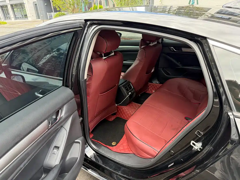 Honda Accord — миниатюра 7