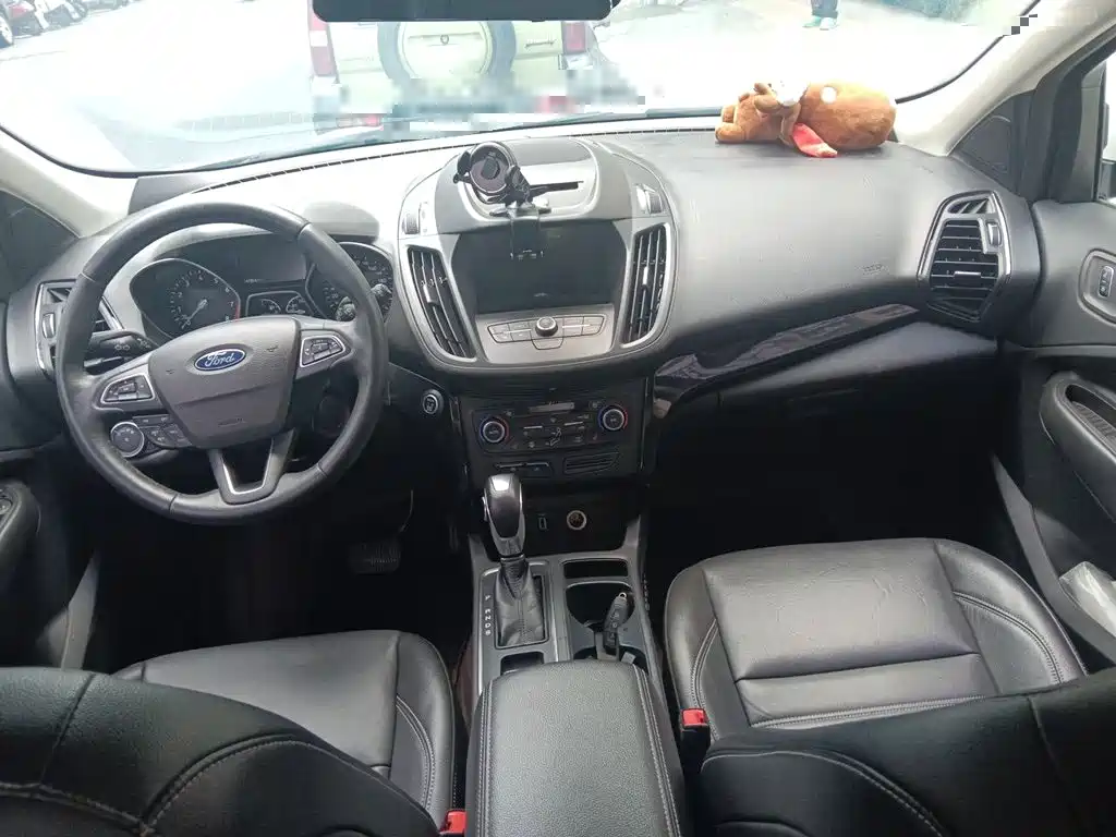 Ford Kuga — миниатюра 13