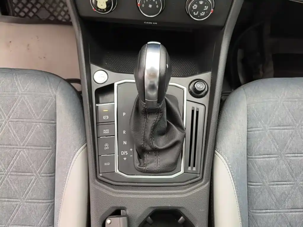 Volkswagen Lavida — миниатюра 14