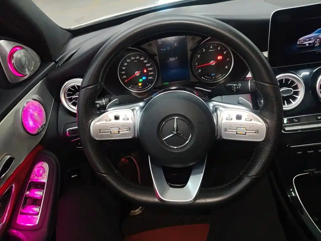 Mercedes-Benz C-Class — миниатюра 11