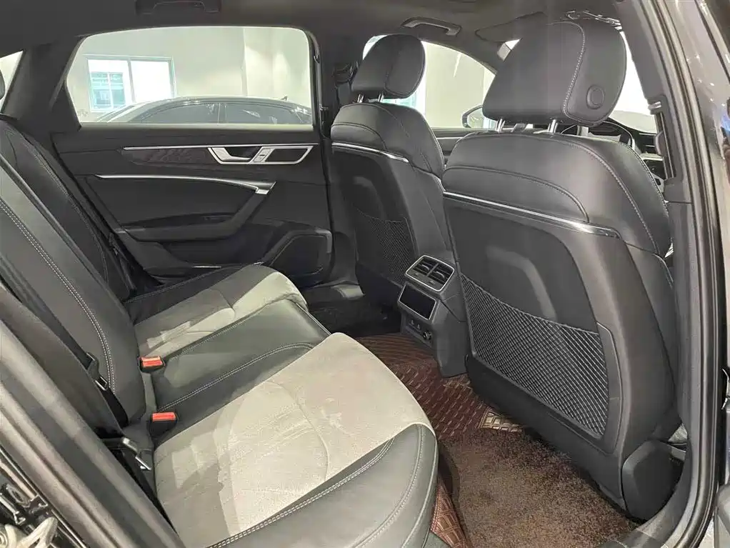 Audi A6L — миниатюра 8