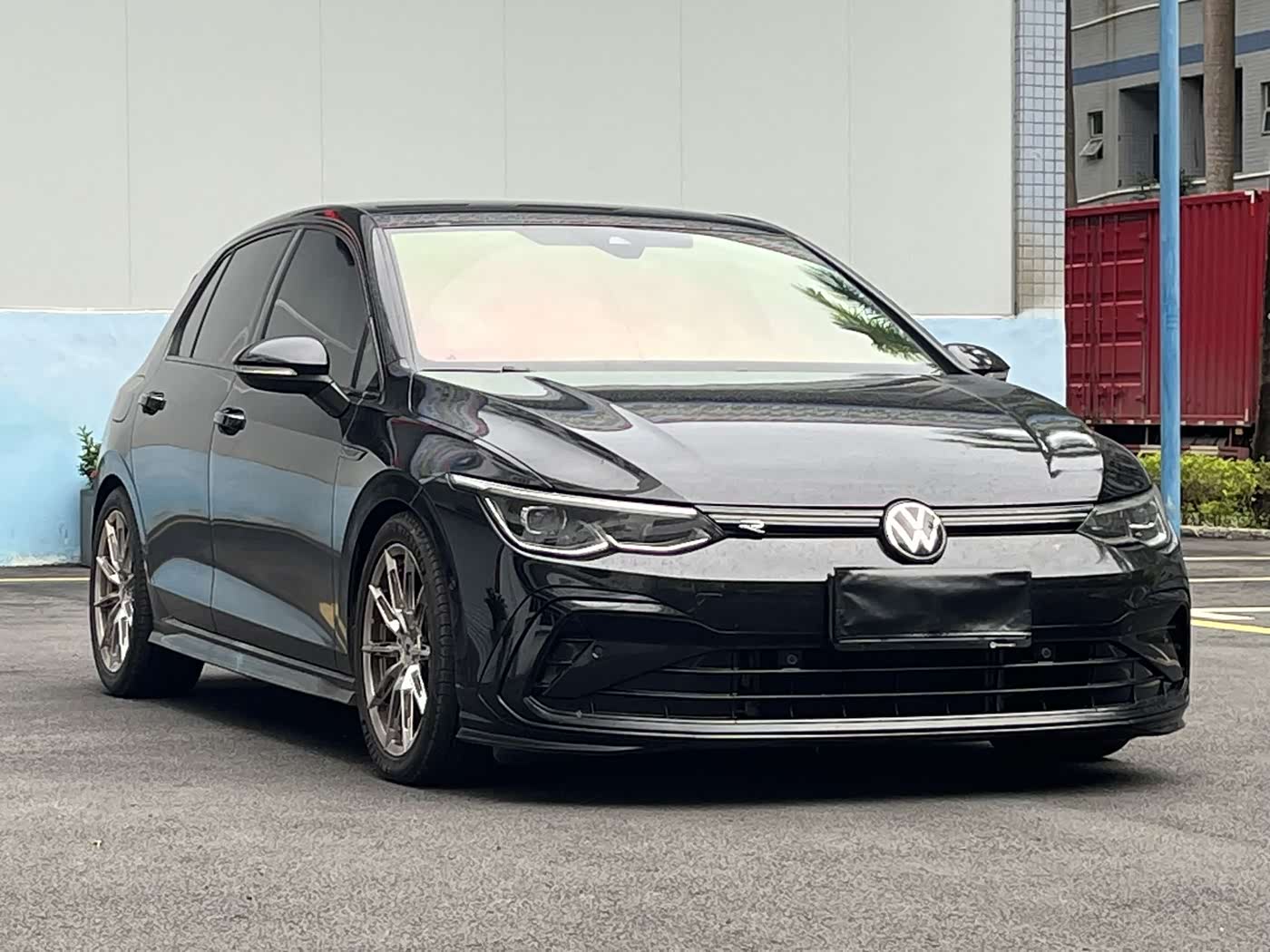 Volkswagen Golf 1.4 л 2023 г. Чёрный, пробег 50000 км