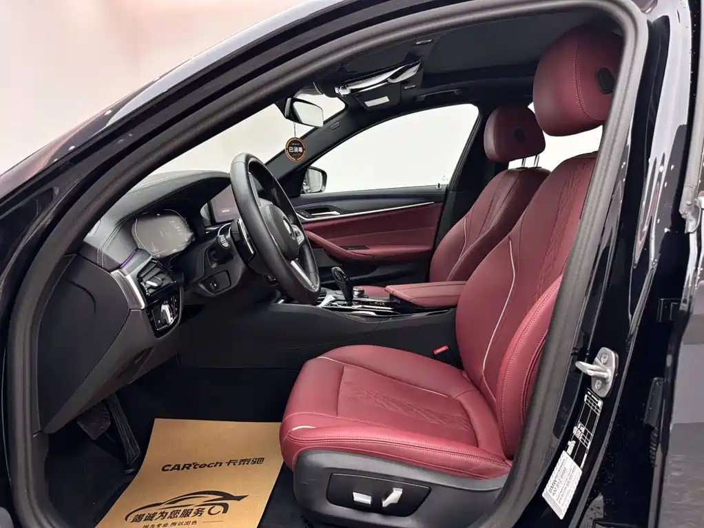 BMW 5 Series — миниатюра 8