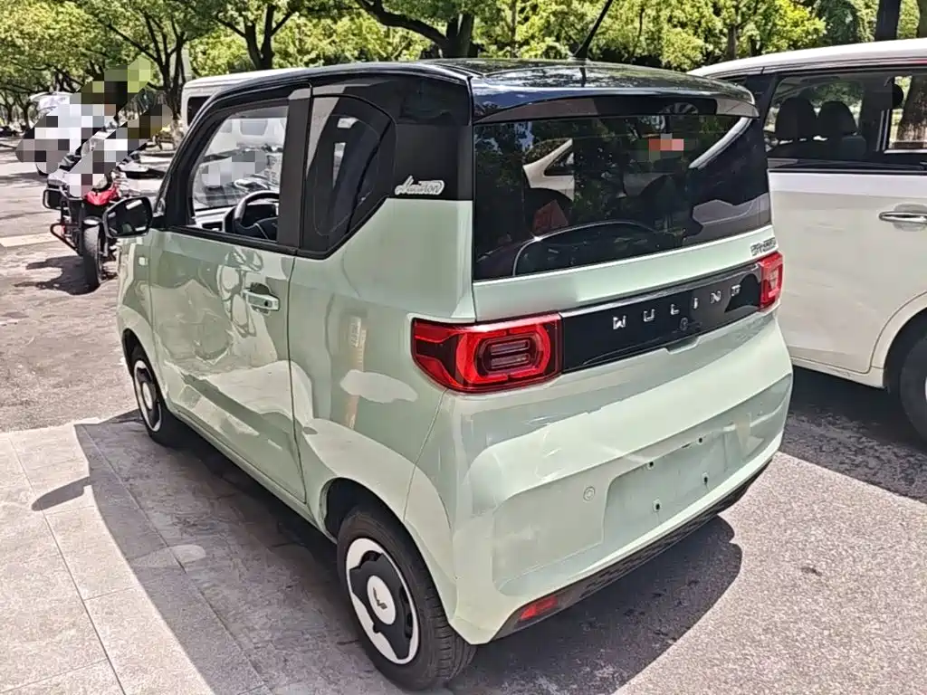 Wuling MINIEV — миниатюра 5