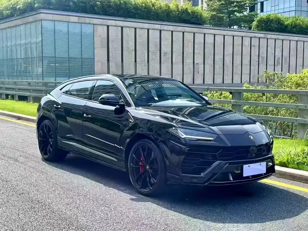 Lamborghini Urus — миниатюра 7