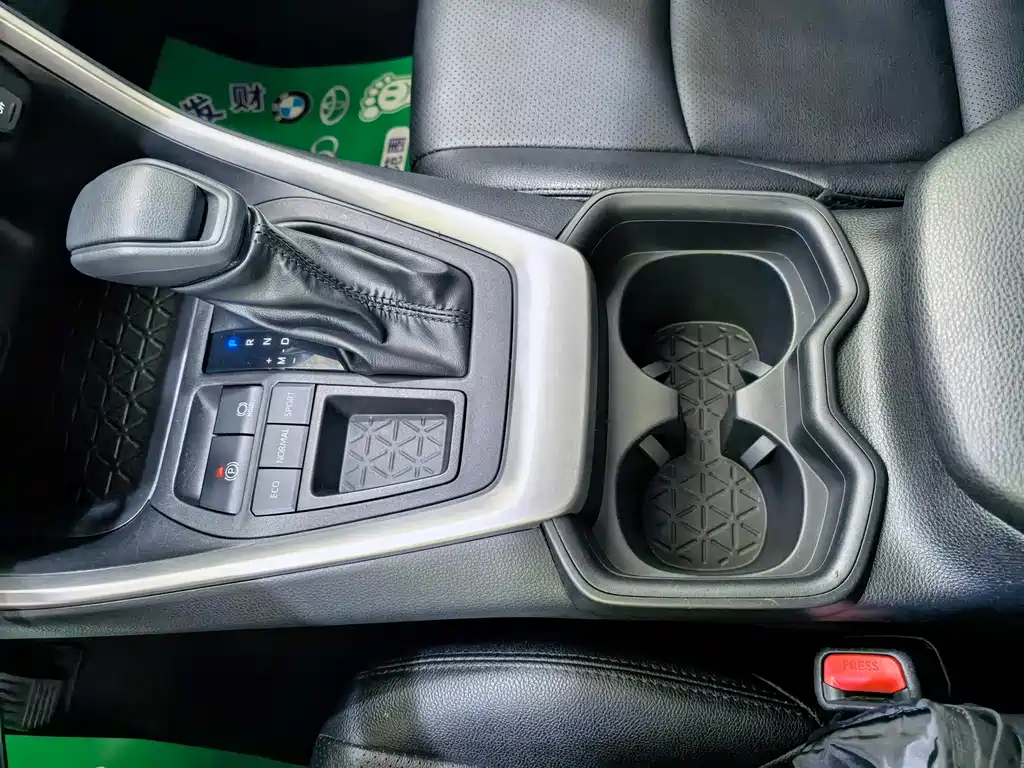 Toyota Wildlander — миниатюра 9