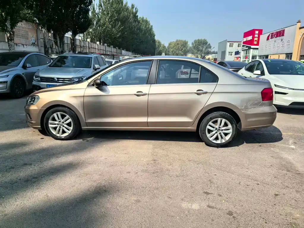 Volkswagen Jetta — миниатюра 19