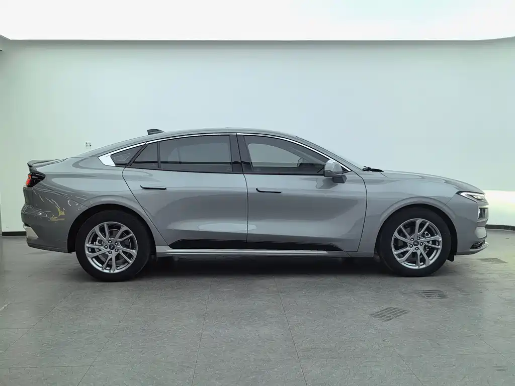 Ford Mondeo — миниатюра 12
