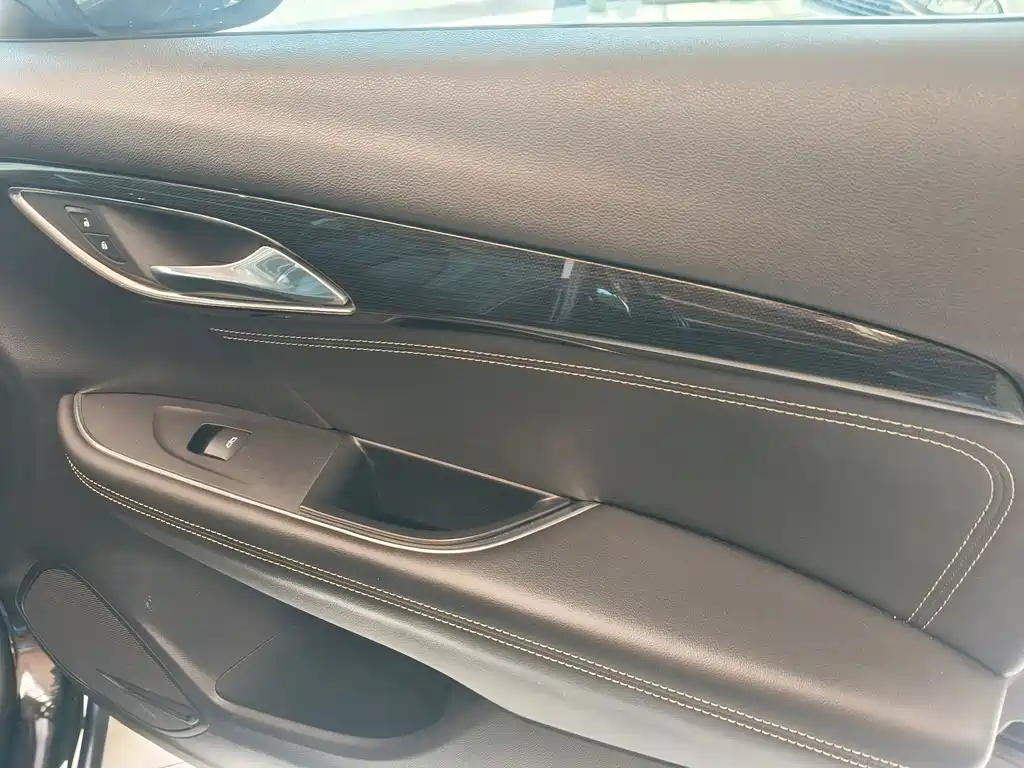 Buick Envision S — миниатюра 9