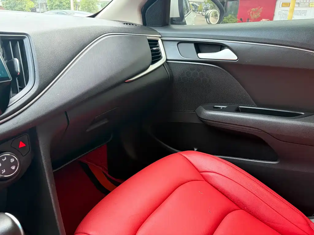 Chevrolet Cavalier — миниатюра 12