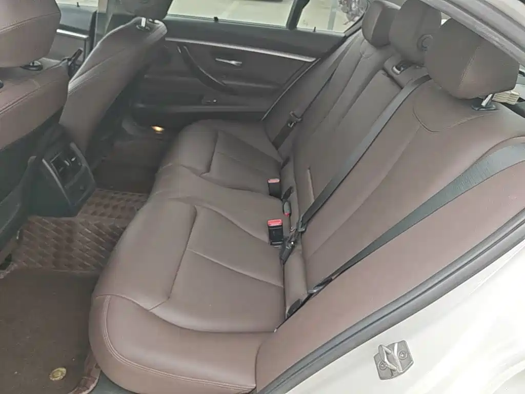 BMW 3 Series — миниатюра 17