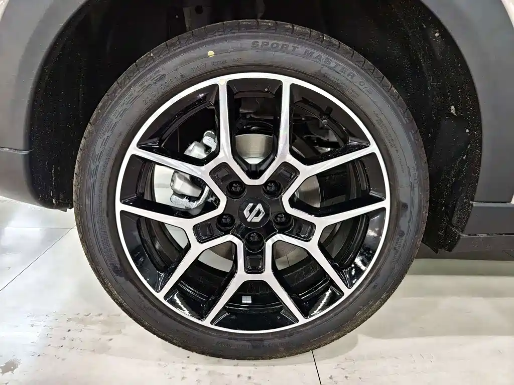 Leapmotor Leapmotor A10 — миниатюра 10