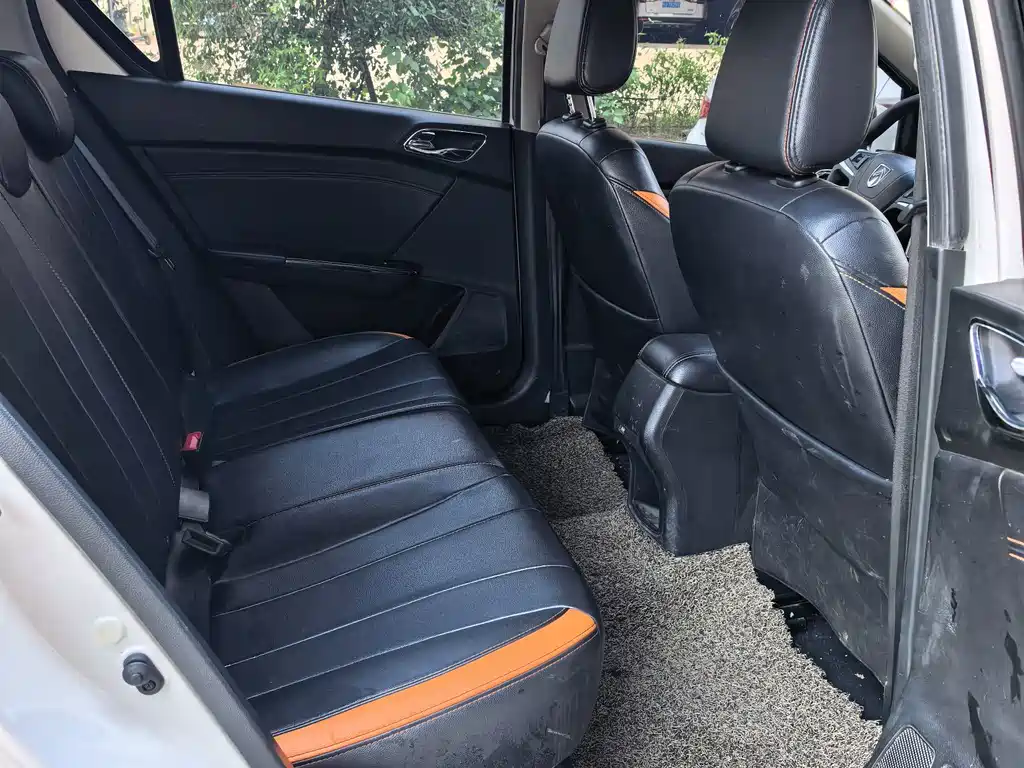 Baojun 310 — миниатюра 7