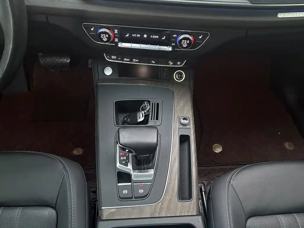 Audi Q5L — миниатюра 13