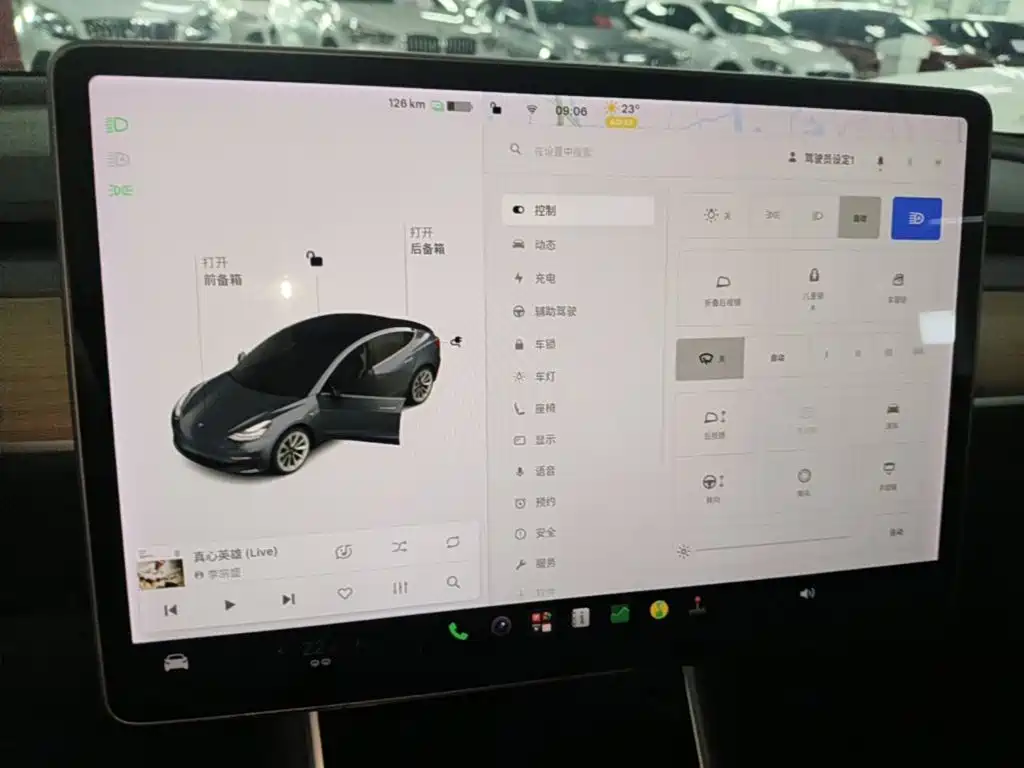 Tesla Model 3 — миниатюра 13