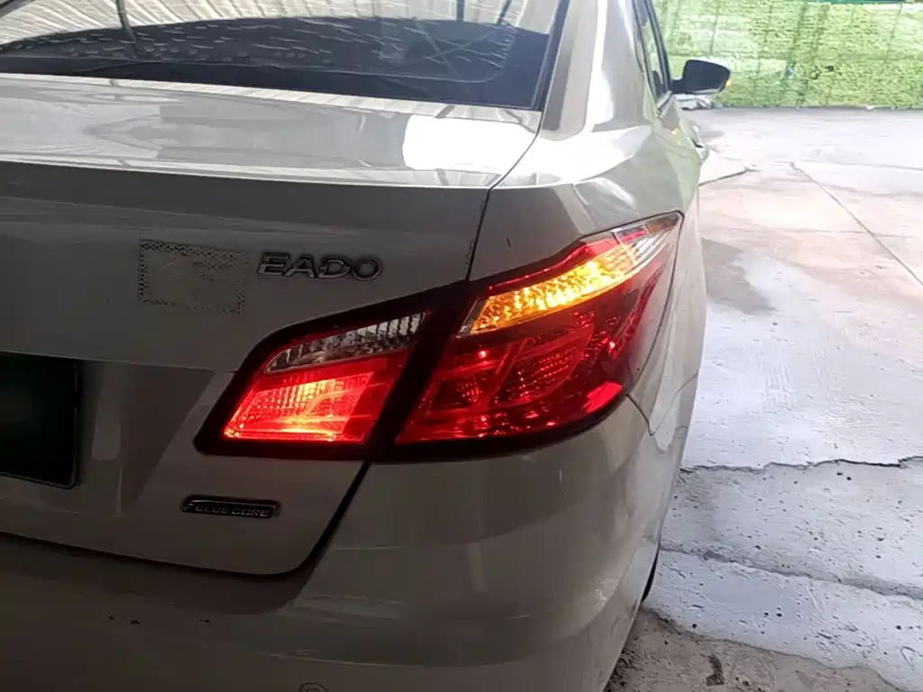 Changan Eado — миниатюра 8