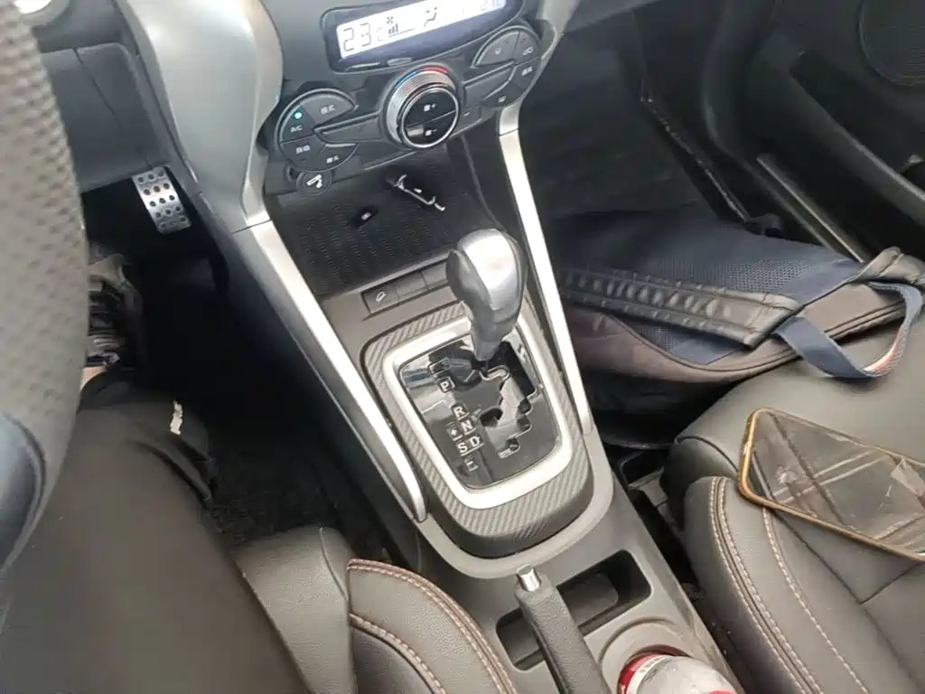 BYD Yuan — миниатюра 14
