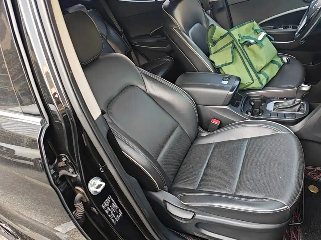 Hyundai Santa Fe — миниатюра 25