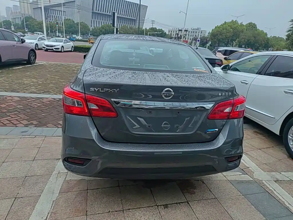 Nissan Sylphy — миниатюра 6