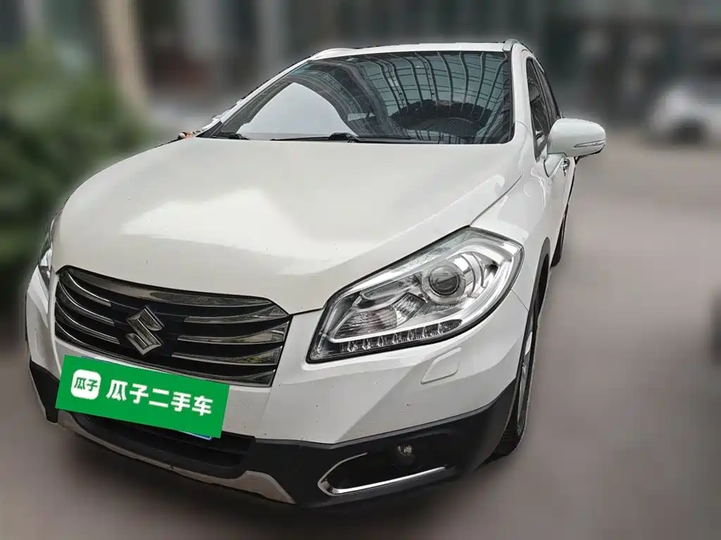 Suzuki S-Cross 2014
