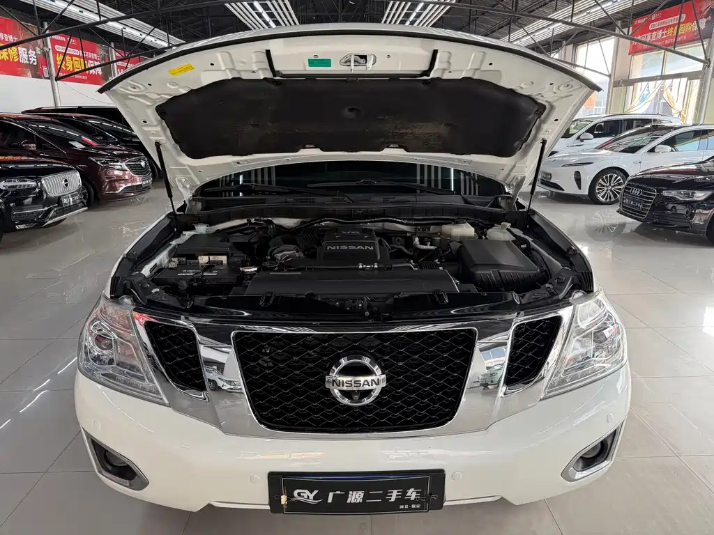 Nissan Patrol — миниатюра 19
