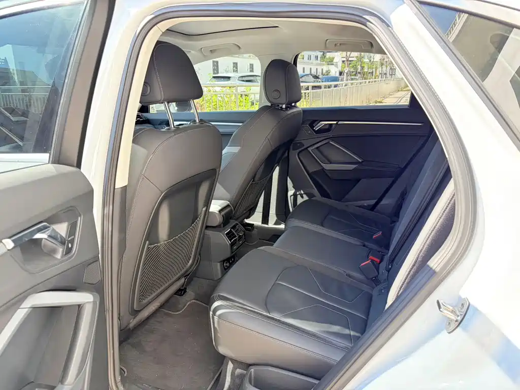 Audi Q3 Sportback — миниатюра 8