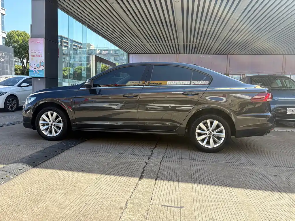 Volkswagen Bora — миниатюра 3