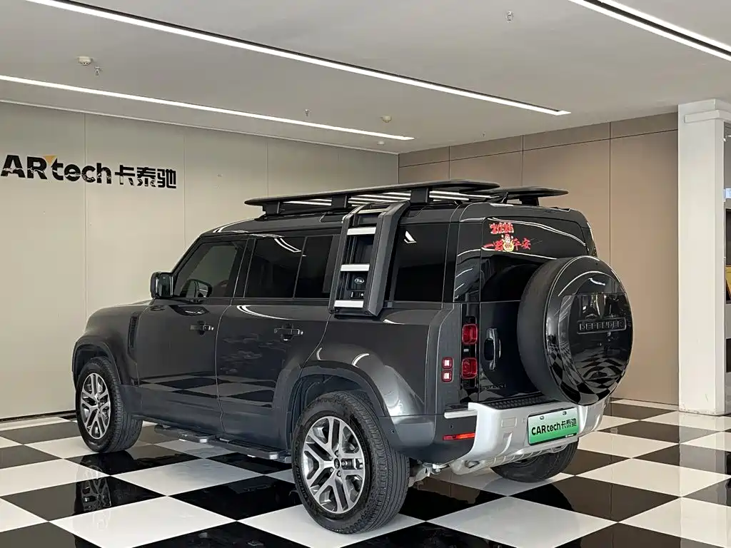Land Rover Defender — миниатюра 7