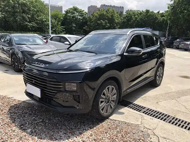 2025 JETOUR X70