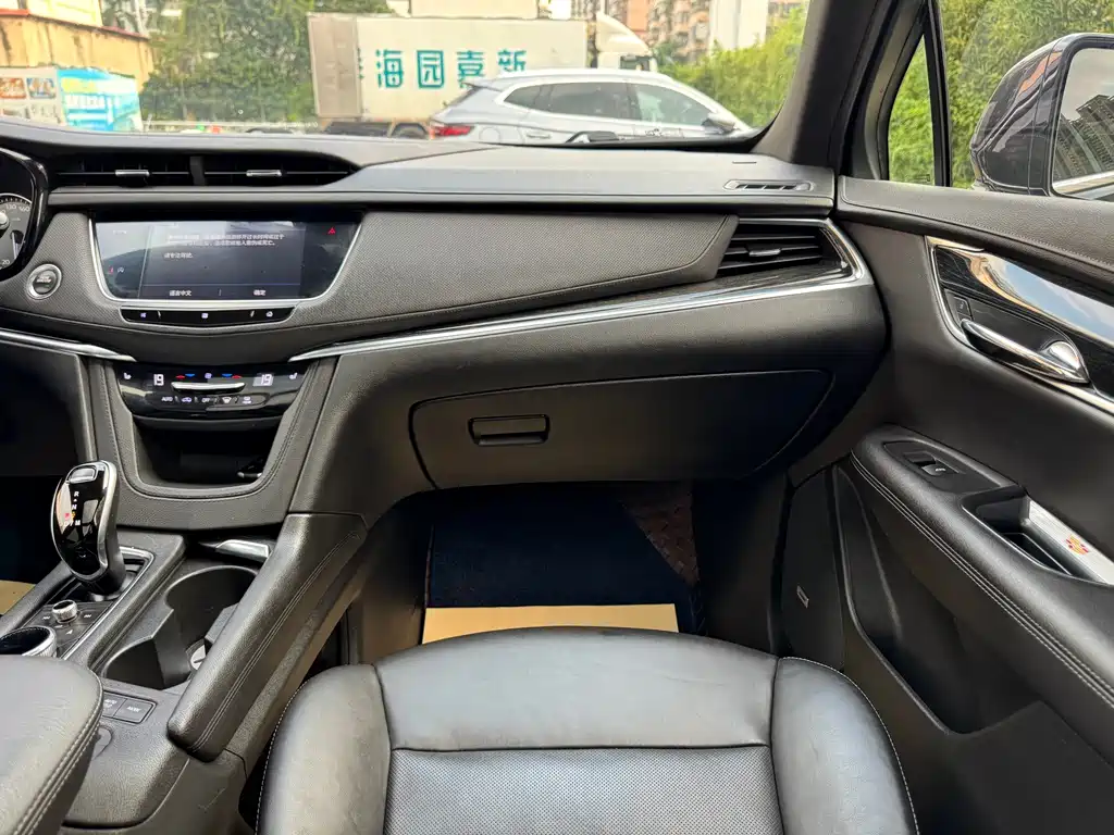 Cadillac XT5 — миниатюра 17
