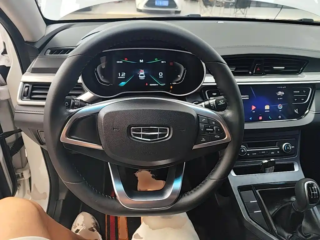 Geely Emgrand — миниатюра 11
