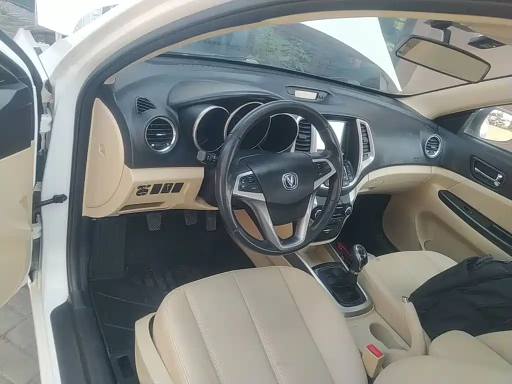 Changan Eado — миниатюра 10