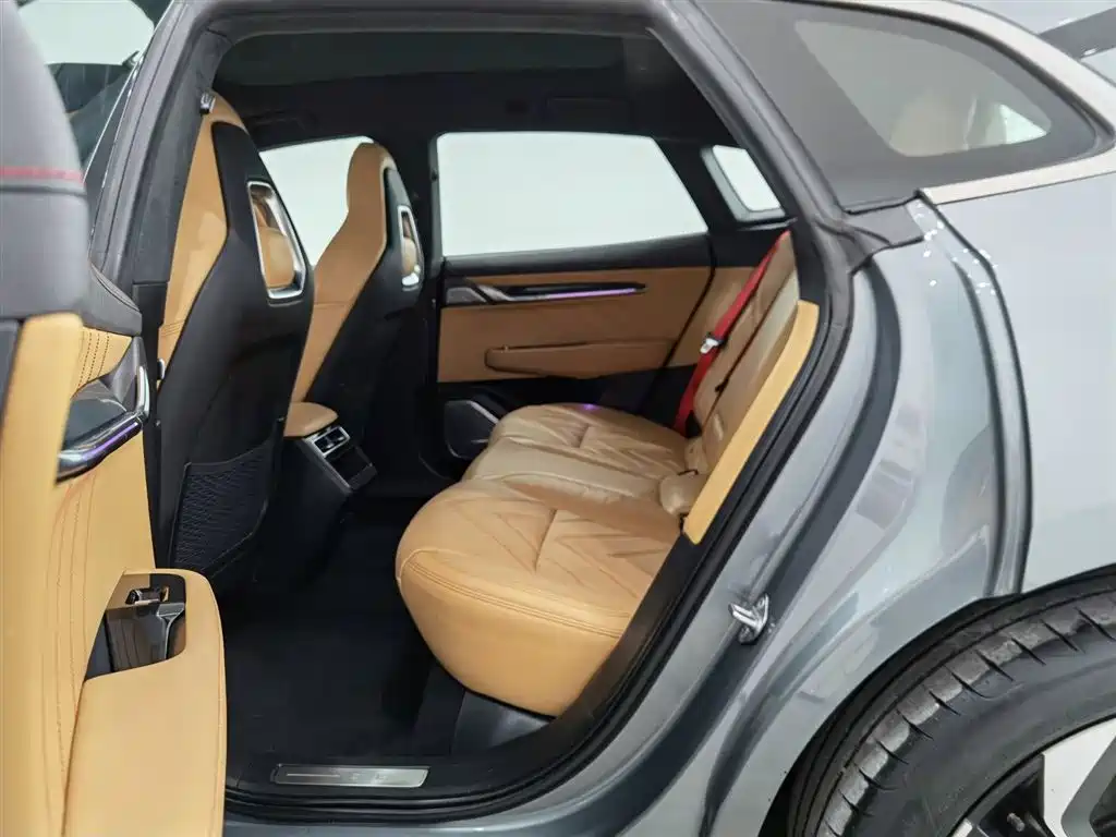 ZEEKR EXTREME KRYPTON 001