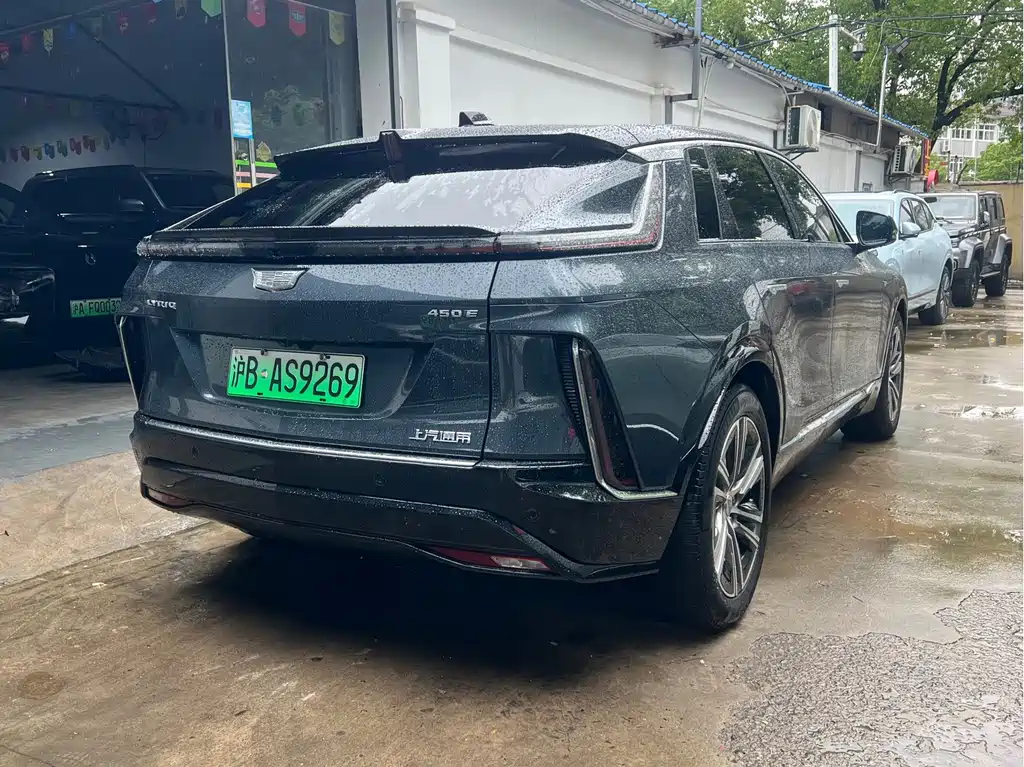 Cadillac Lyriq — миниатюра 4