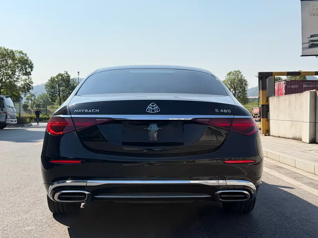 Mercedes-Benz S-Class — миниатюра 11