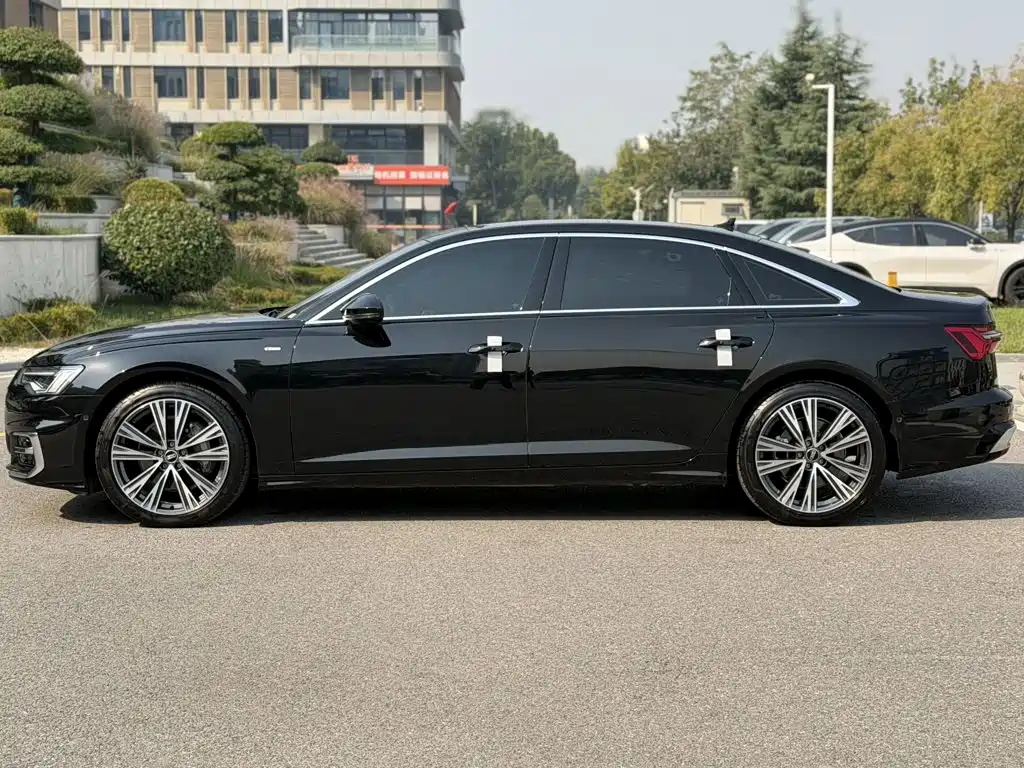 Audi A6L — миниатюра 9