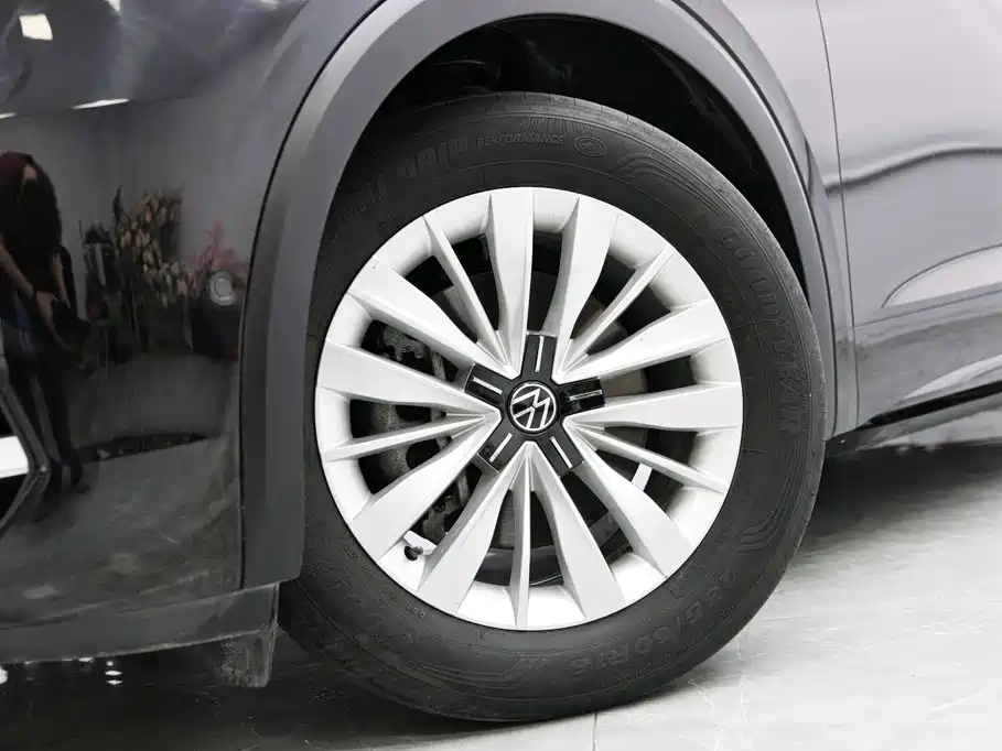 Volkswagen Viloran — миниатюра 4