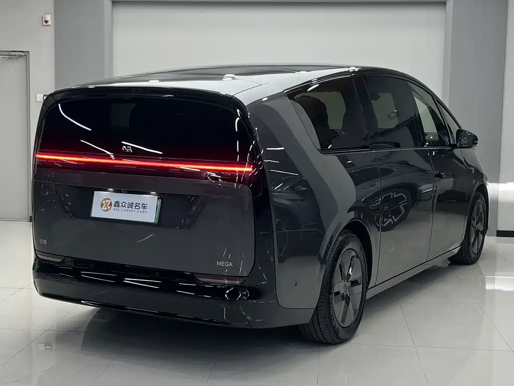Li Auto Li MEGA — миниатюра 20