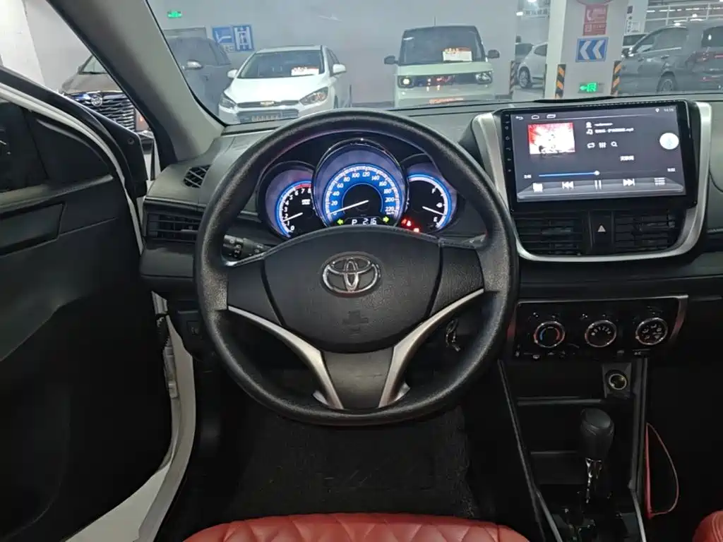 Toyota Yaris L — миниатюра 11