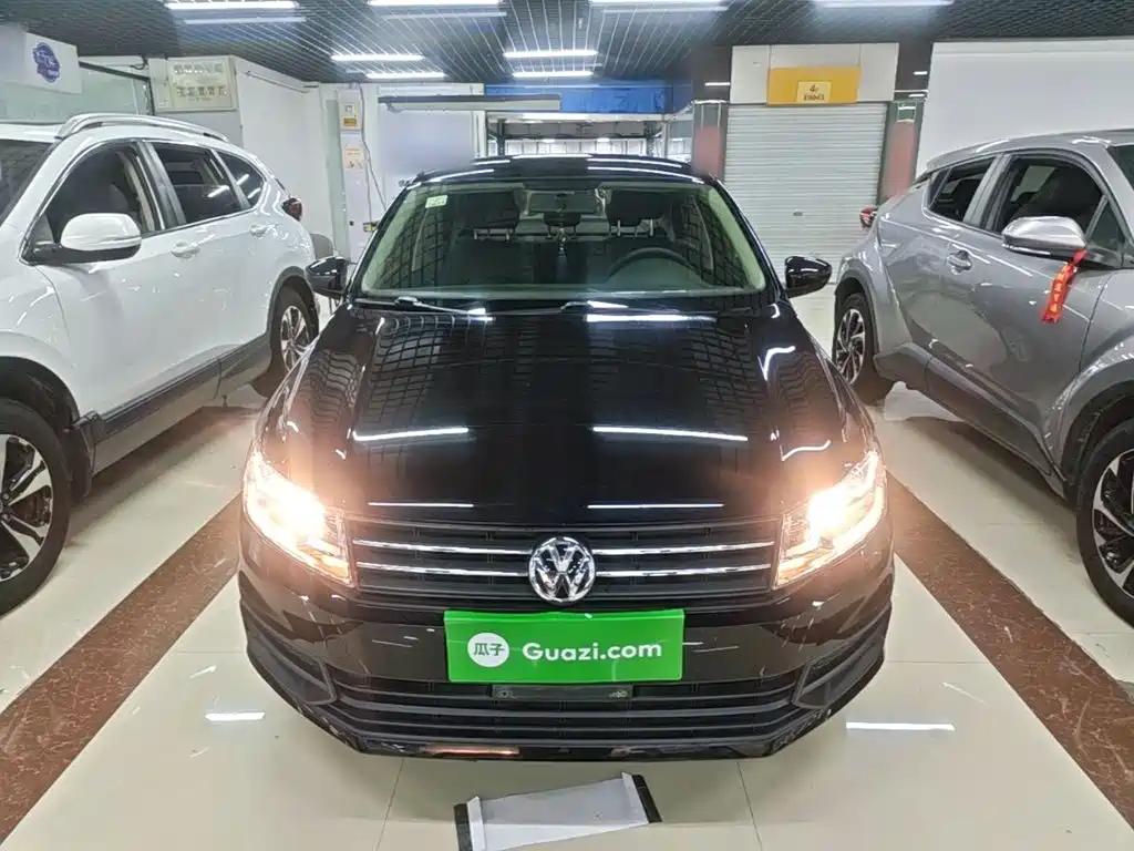 Volkswagen Santana — миниатюра 3
