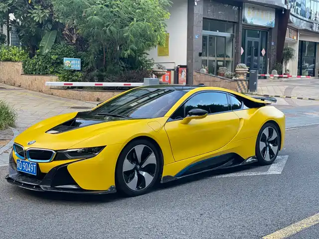 BMW  I8 2016