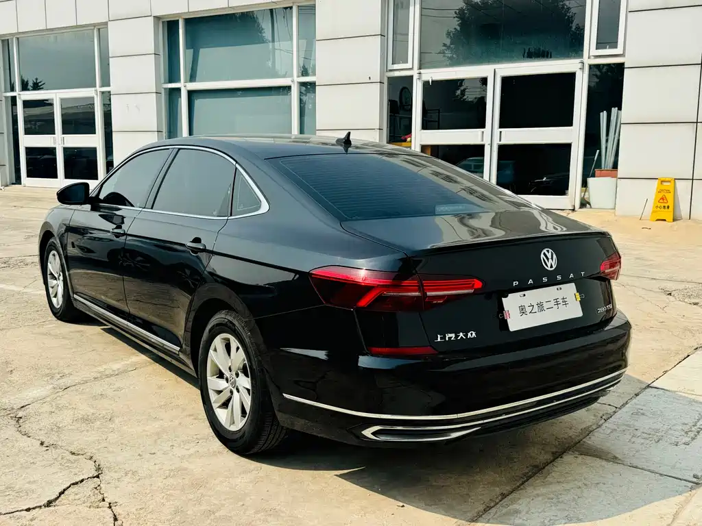 Volkswagen Passat 2020 280TSI VI