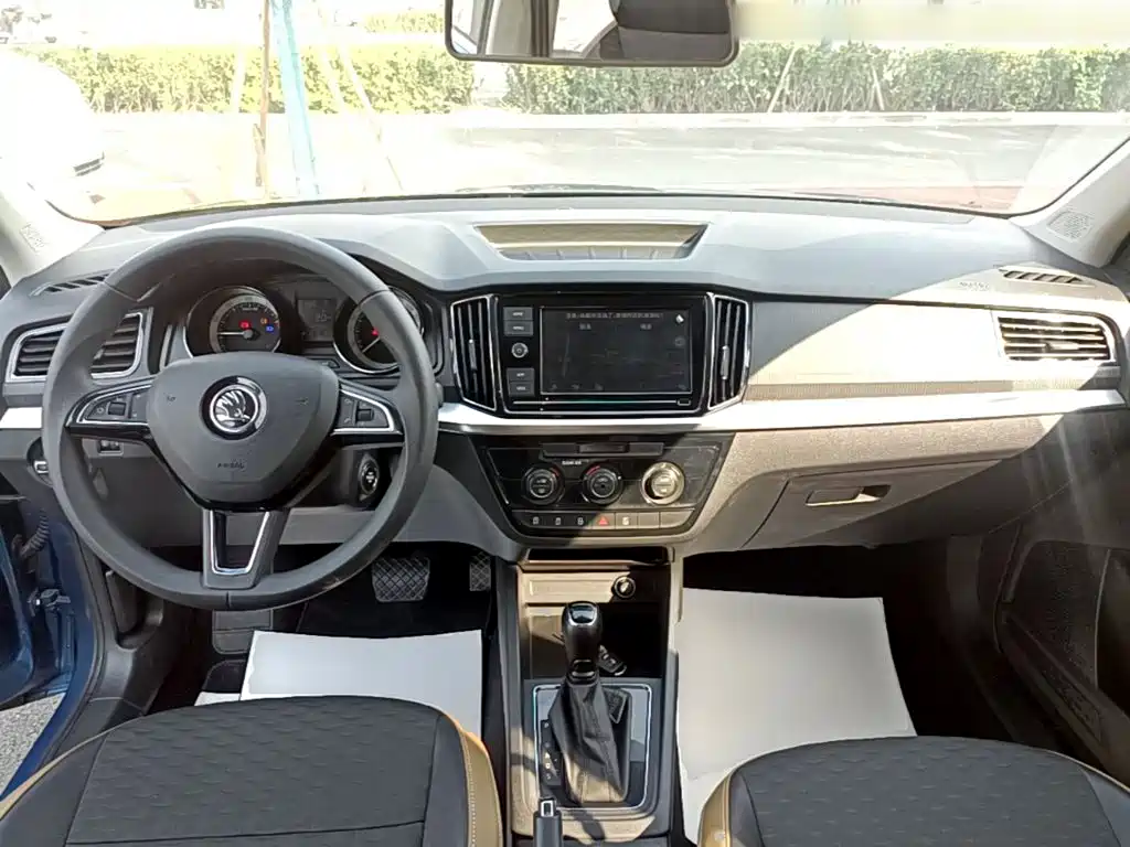 Skoda Kamiq — миниатюра 10