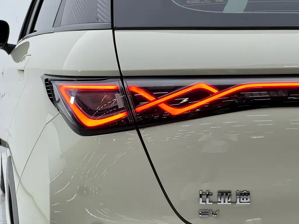 BYD Dolphin — миниатюра 23