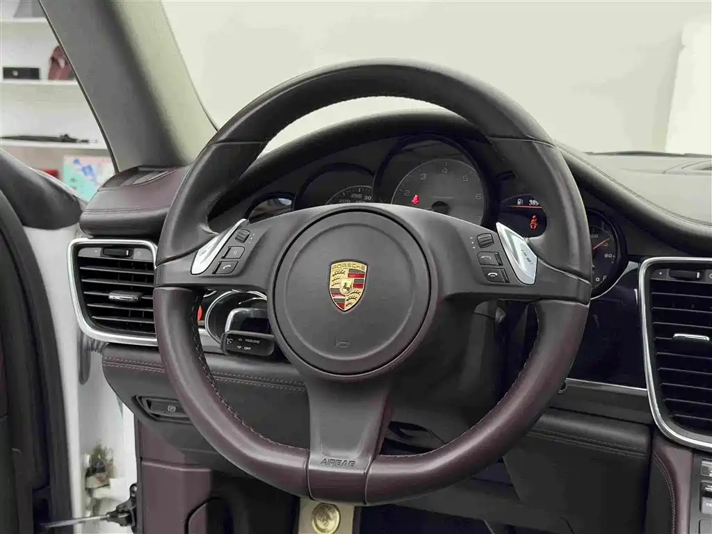 Porsche Panamera — миниатюра 14