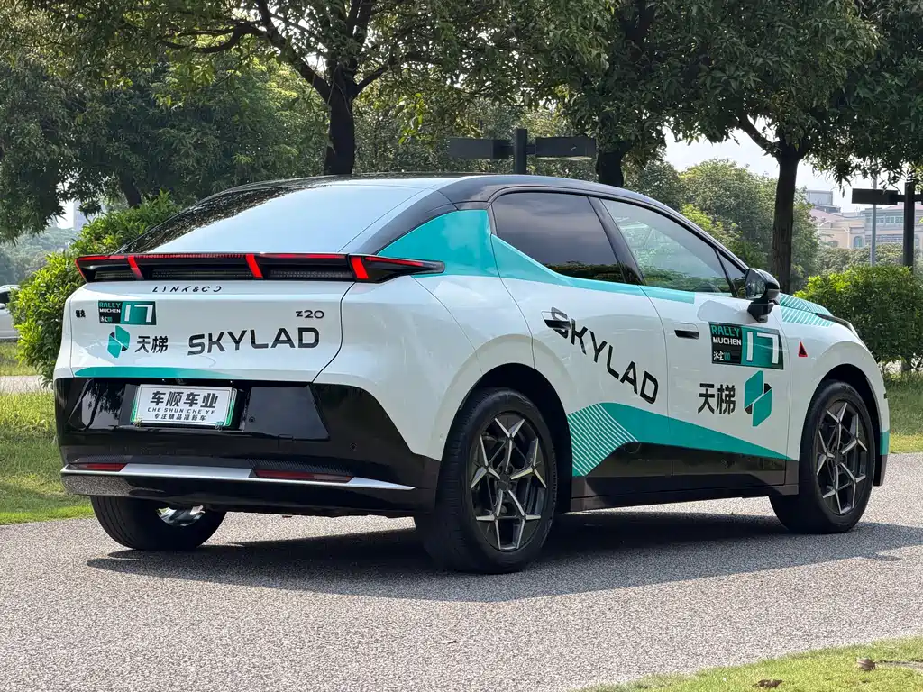 Lynk & Co Z20 — миниатюра 8