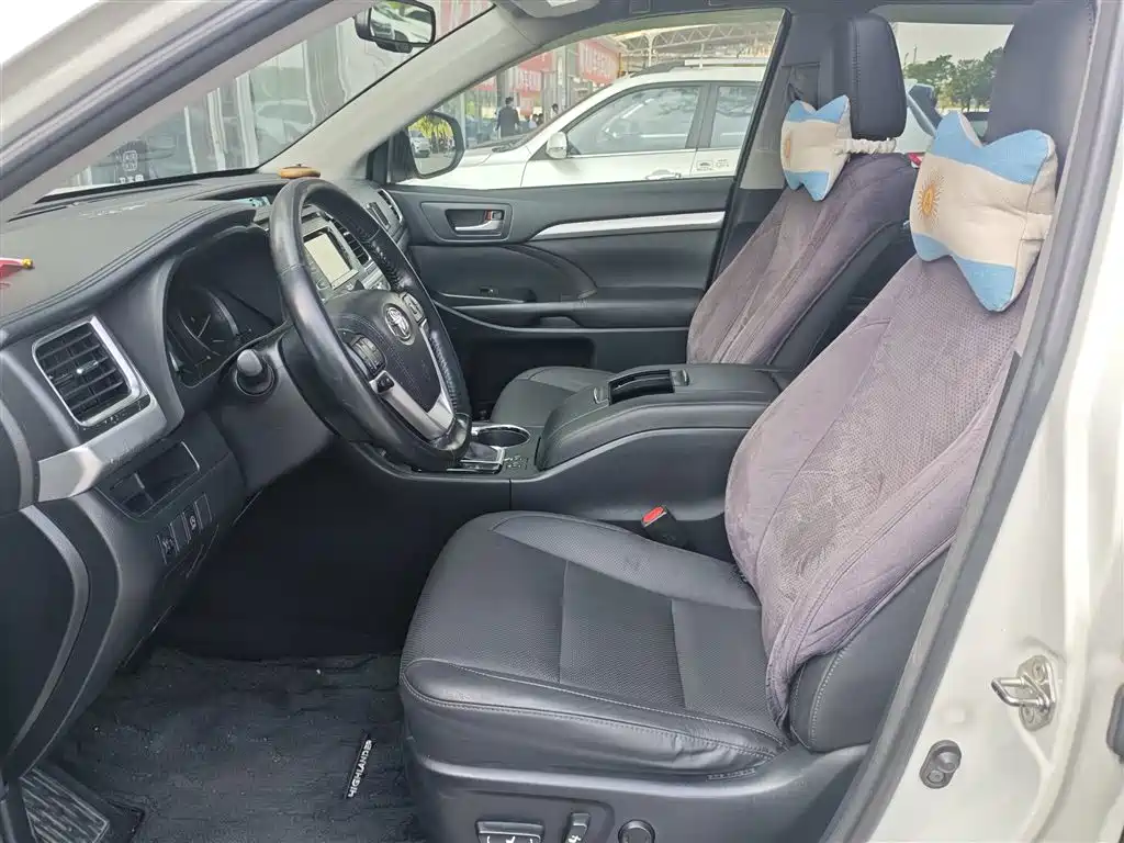 Toyota Highlander — миниатюра 4