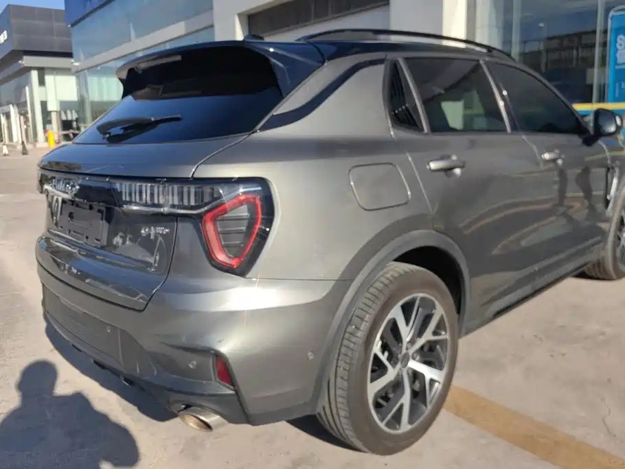 Lynk & Co 01 — миниатюра 3