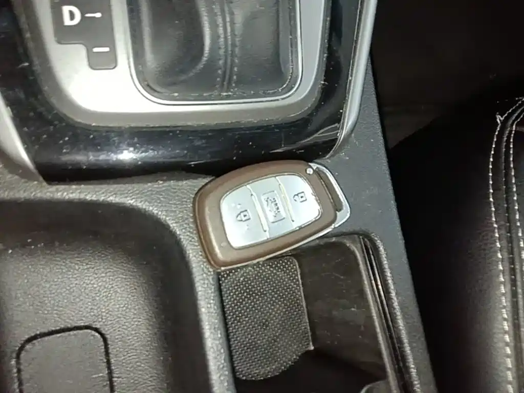 Hyundai Elantra Langdong — миниатюра 13