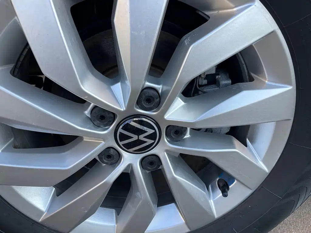 Volkswagen Tharu — миниатюра 12